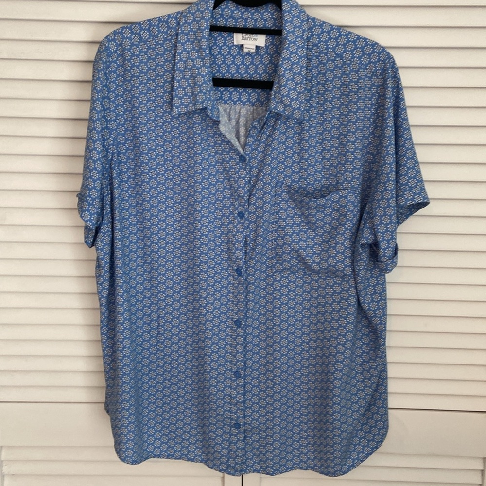 Women’s Croft & Barrow short Sleeve Button Front Blouse With Pocket 1X Blue